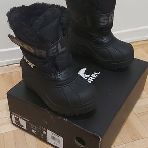 Kids Sorel Winter Boots Size: 10 colour : Black
